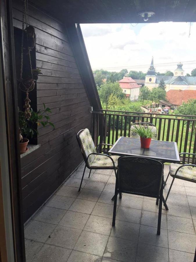 Apartman Za Kostelem Zvole  ภายนอก รูปภาพ